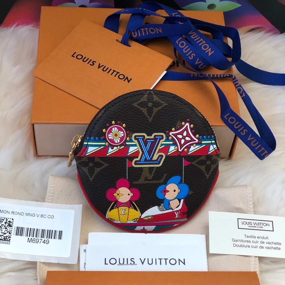 New Louis Vuitton Xmas Animation Round Coin Pouch
